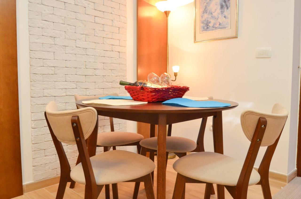 Djardin Apartment Kotor Luaran gambar