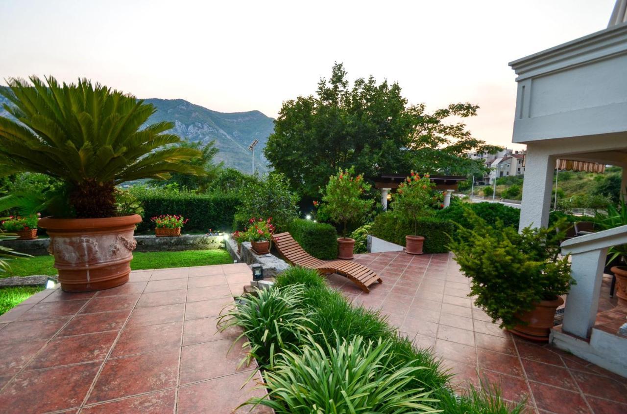 Djardin Apartment Kotor Luaran gambar